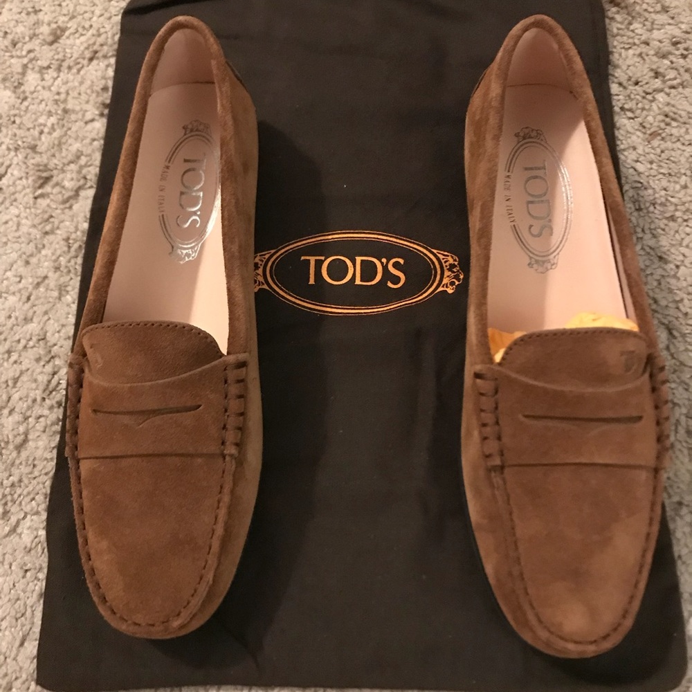 Tod’s Brown Suede Shoes